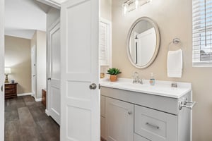 Elizabeth Ln-S0307-021.jpg