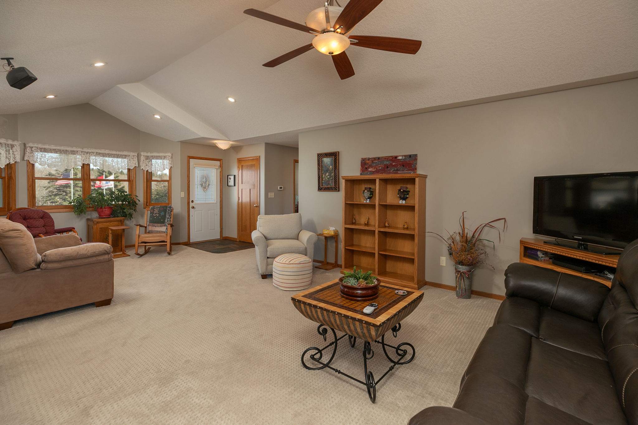 05-Living Room