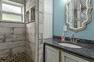  Photo 23