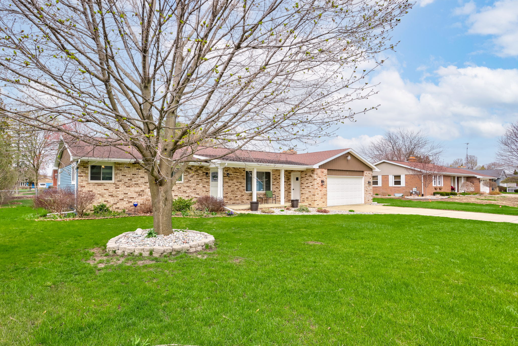 3197 Arbutus Dr, Saginaw, MI 48603, USA Photo 3