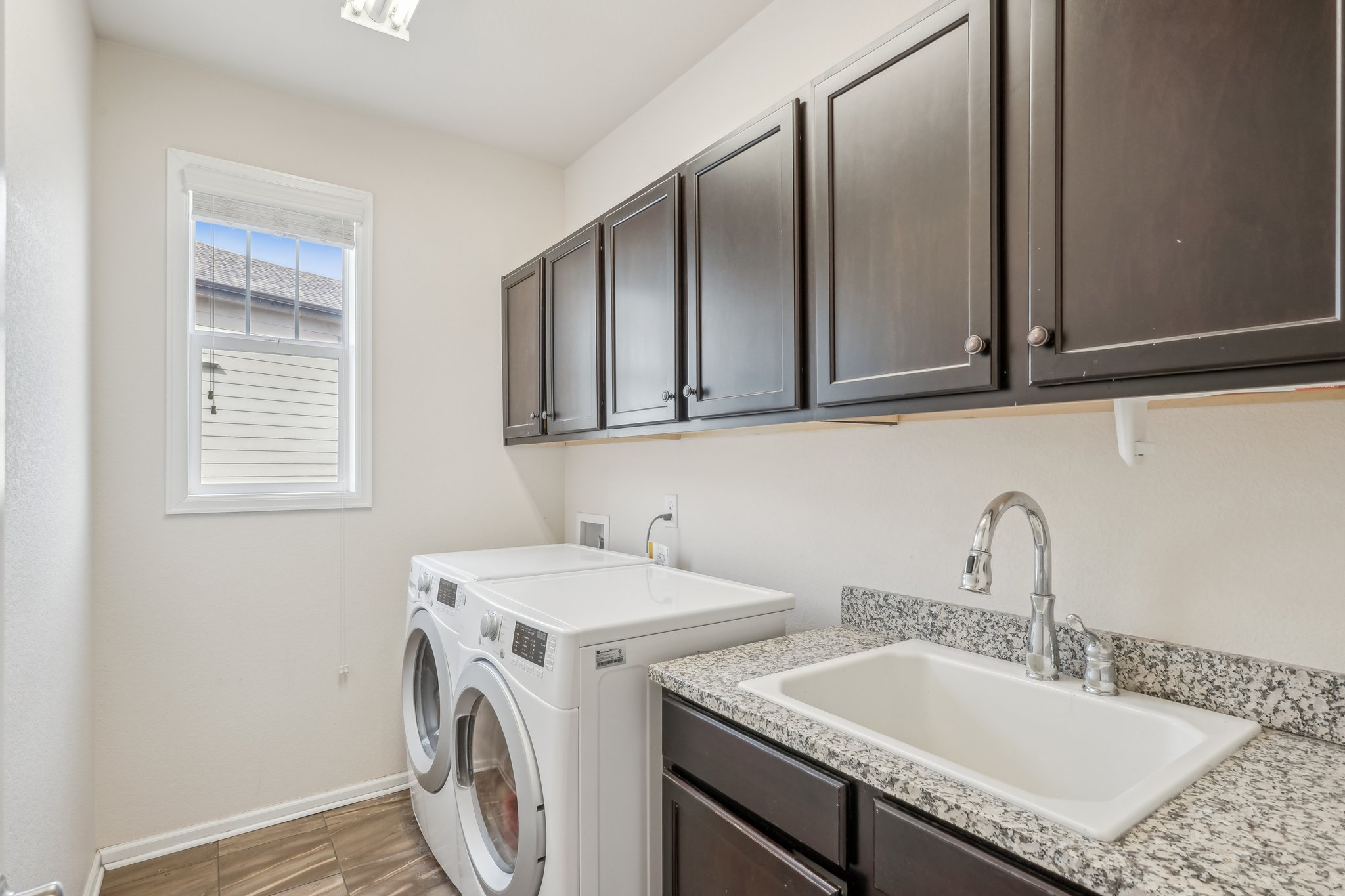 Cool Meadow Pl-026.jpg