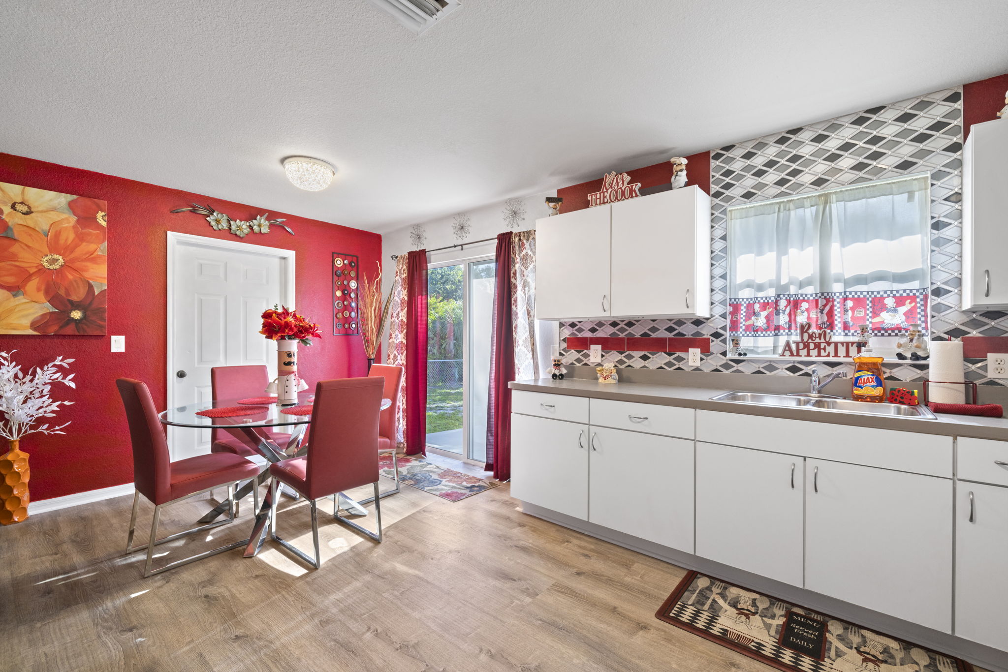 Kitchen 4