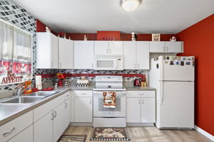 Kitchen 3