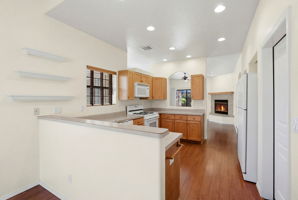 Kitchen (1)