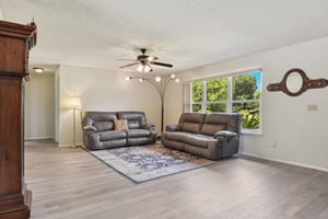 Urmey Ave-013.jpg
