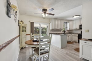 Urmey Ave-018.jpg