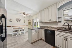 Urmey Ave-026.jpg