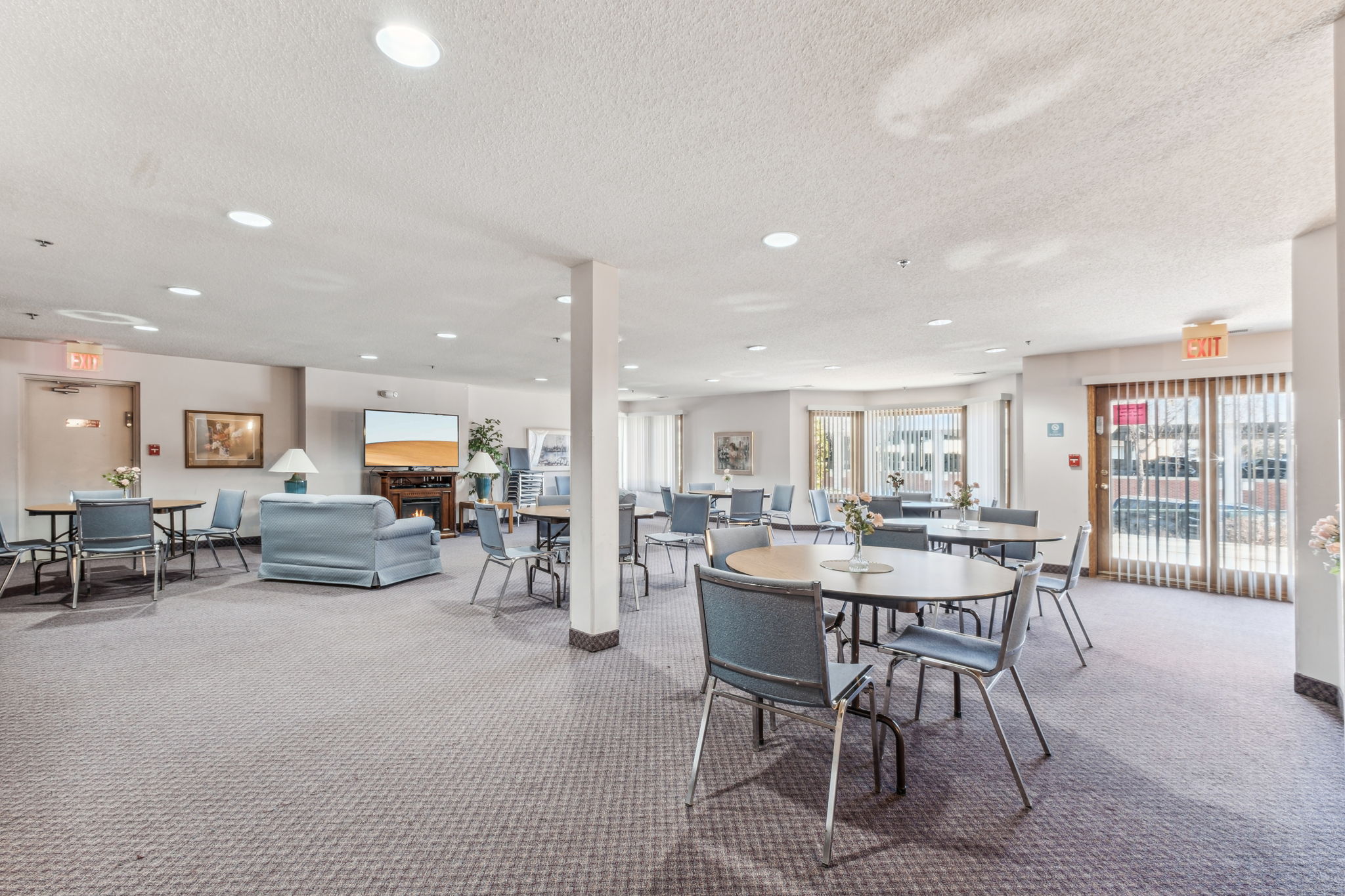 04_Interior