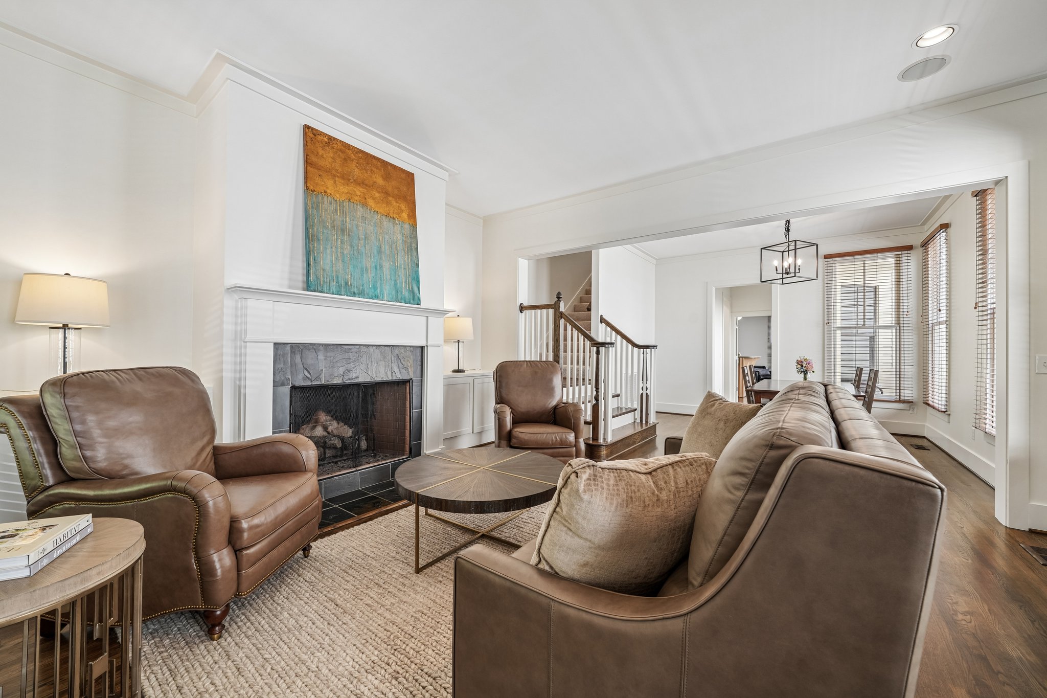 Abbott Sq-S1006-010.jpg