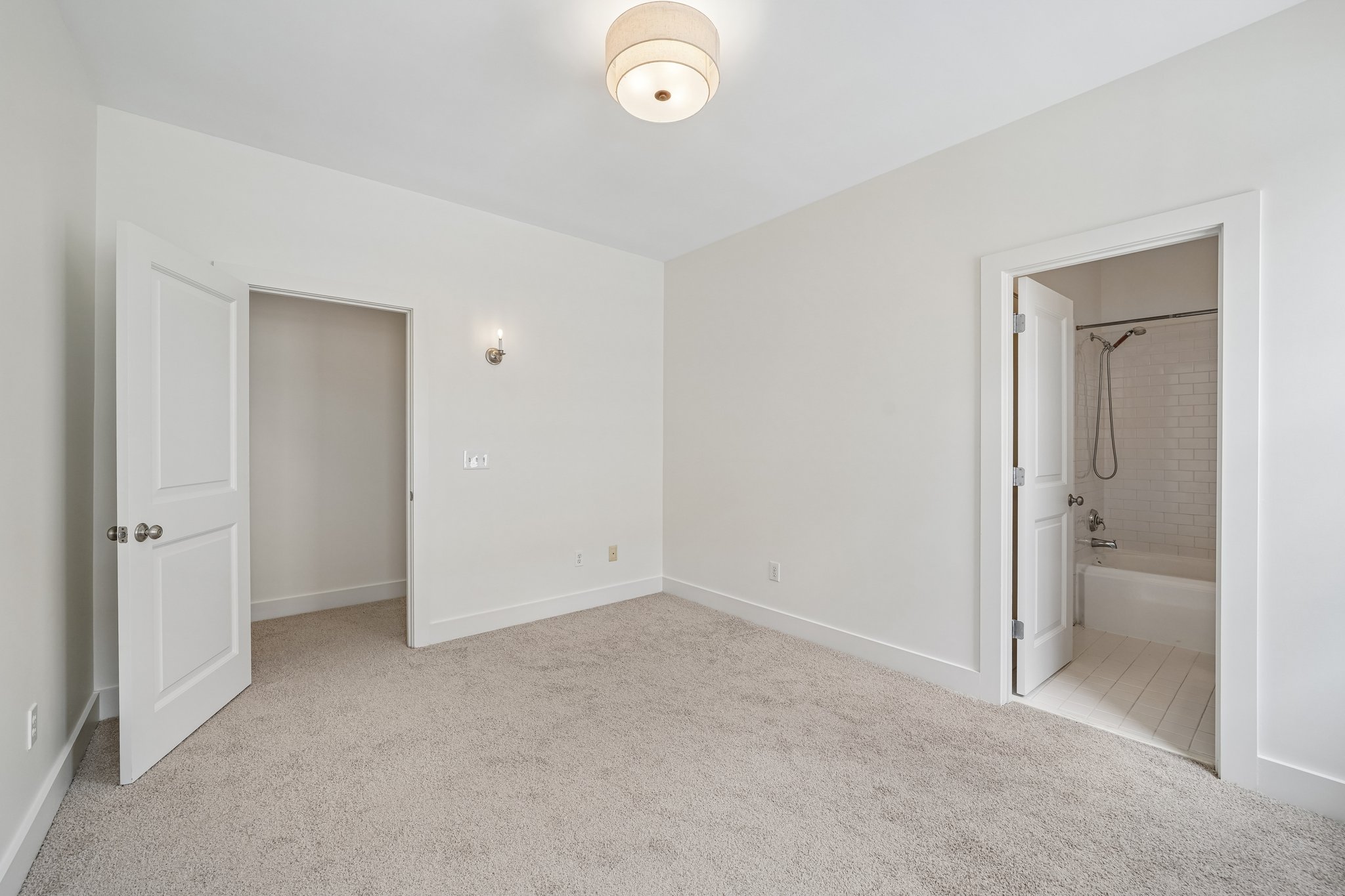 Abbott Sq-S1006-027.jpg
