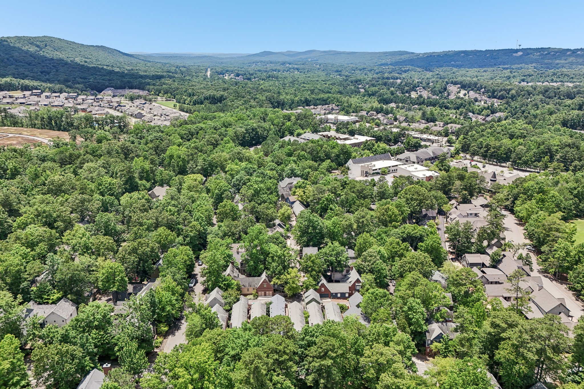 Abbott Sq-S1006-052.jpg