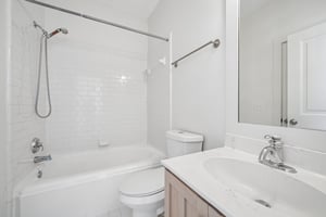 Abbott Sq-S1006-029.jpg