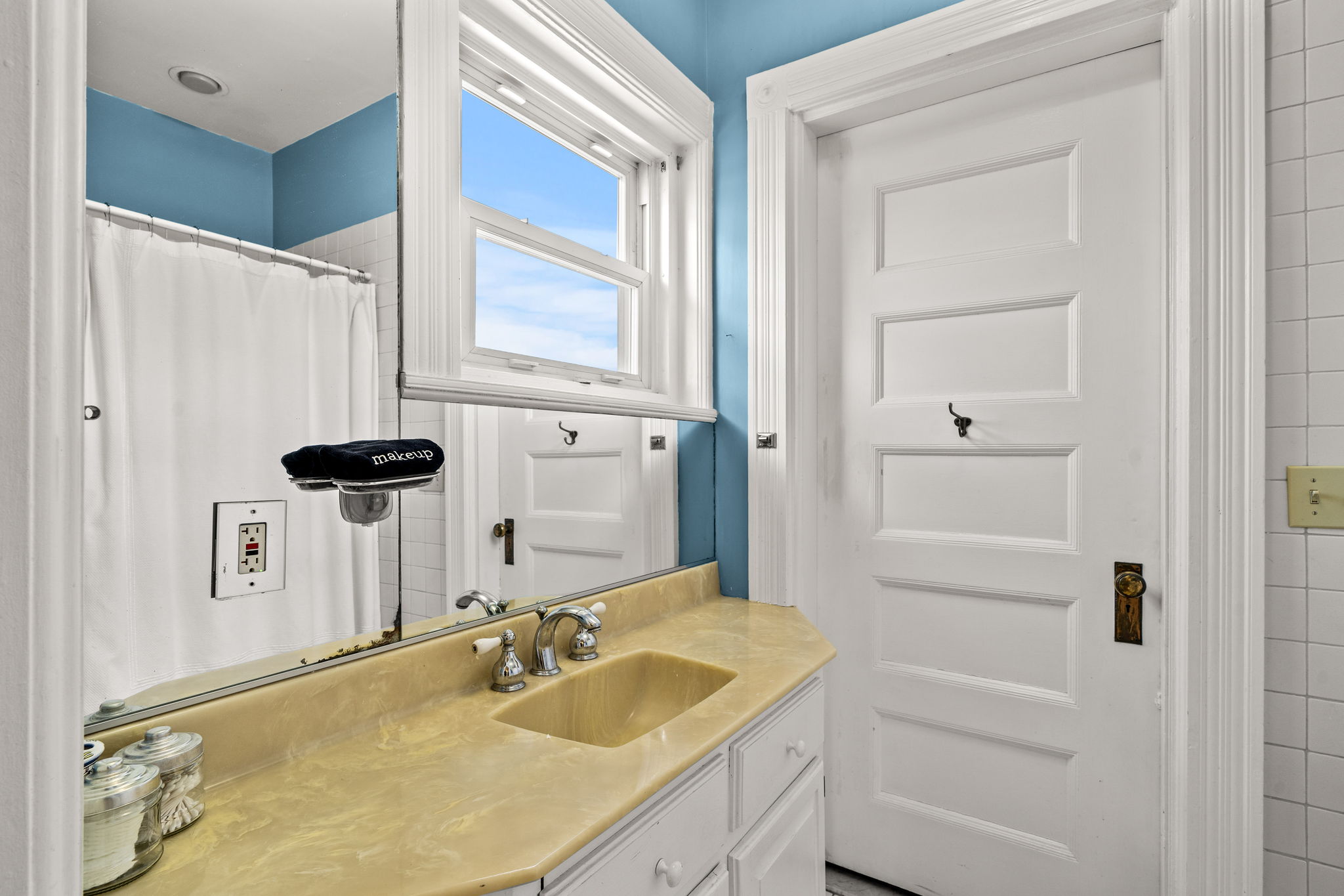 32 Belmont Ave, Lowell, MA 01852, USA Photo 37