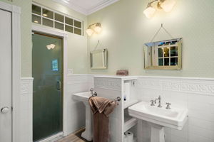 32 Belmont Ave, Lowell, MA 01852, USA Photo 29