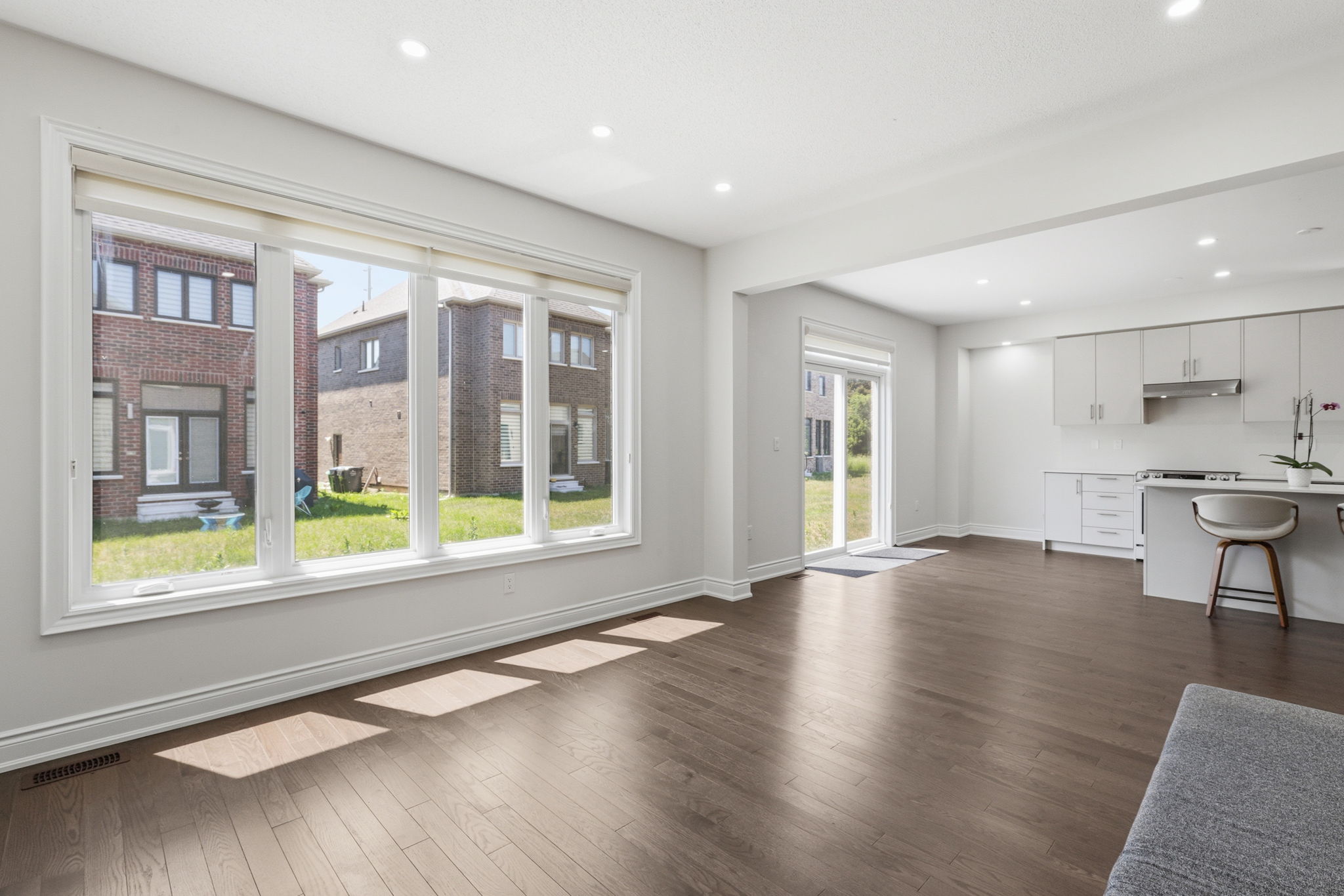 Property in Brampton — delivered property photograph 14