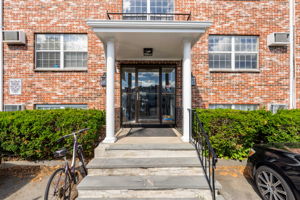 32 Bradford St, Concord, MA 01742, USA Photo 42