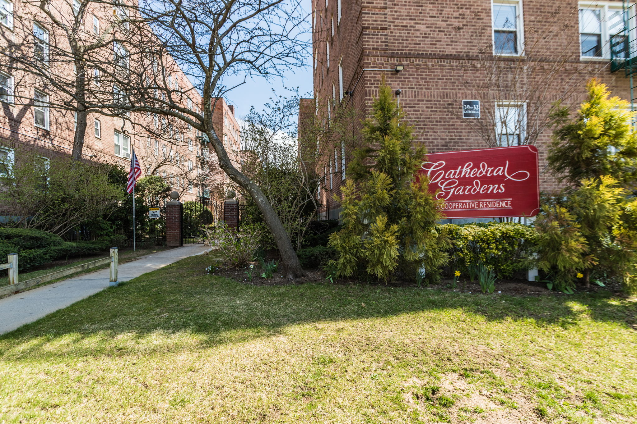 32 Cathedral Ave Apt 4C, Hempstead, NY 11530 Turn Key Photography LLC