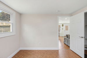  Photo 40