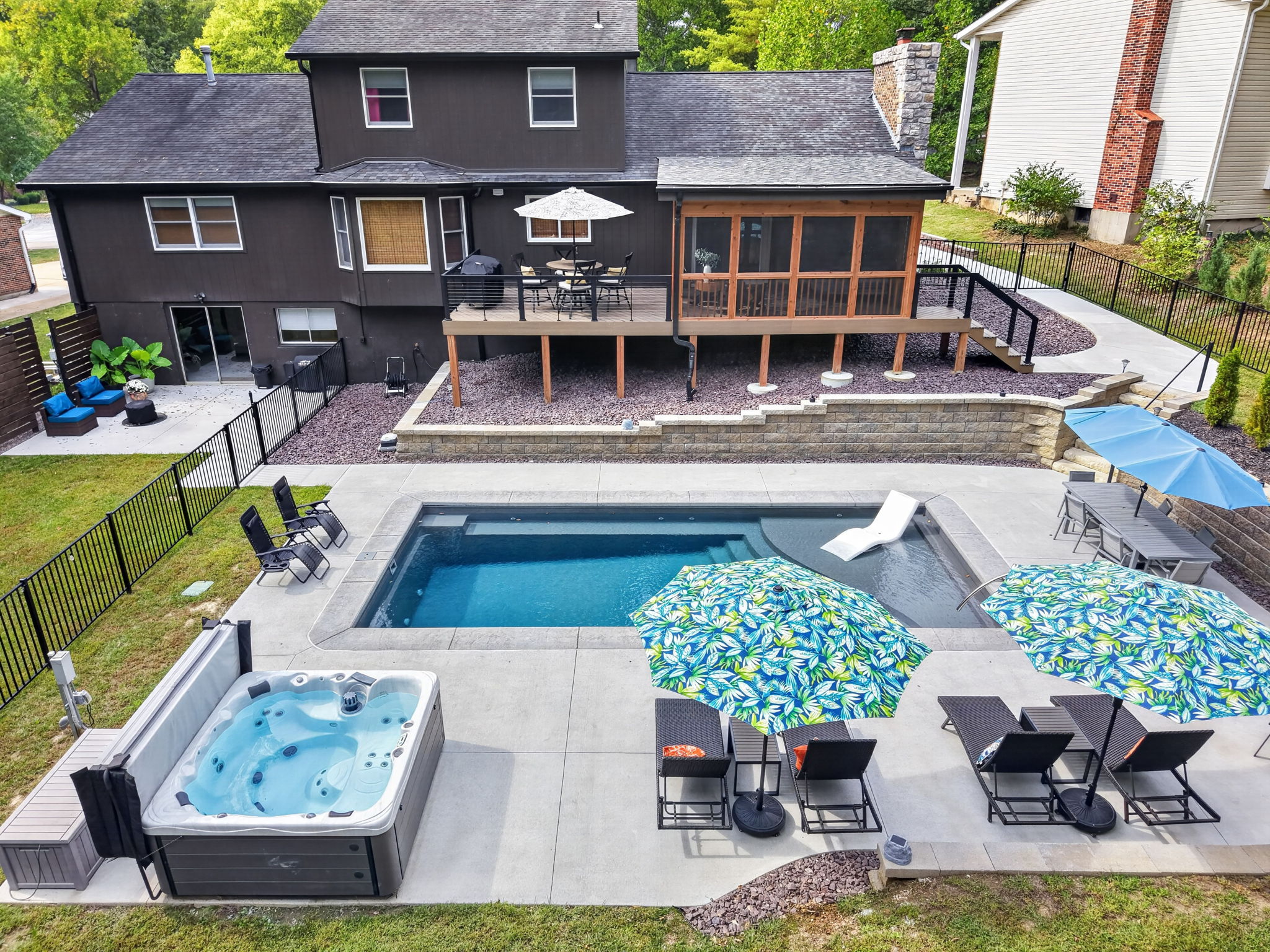  Photo 90