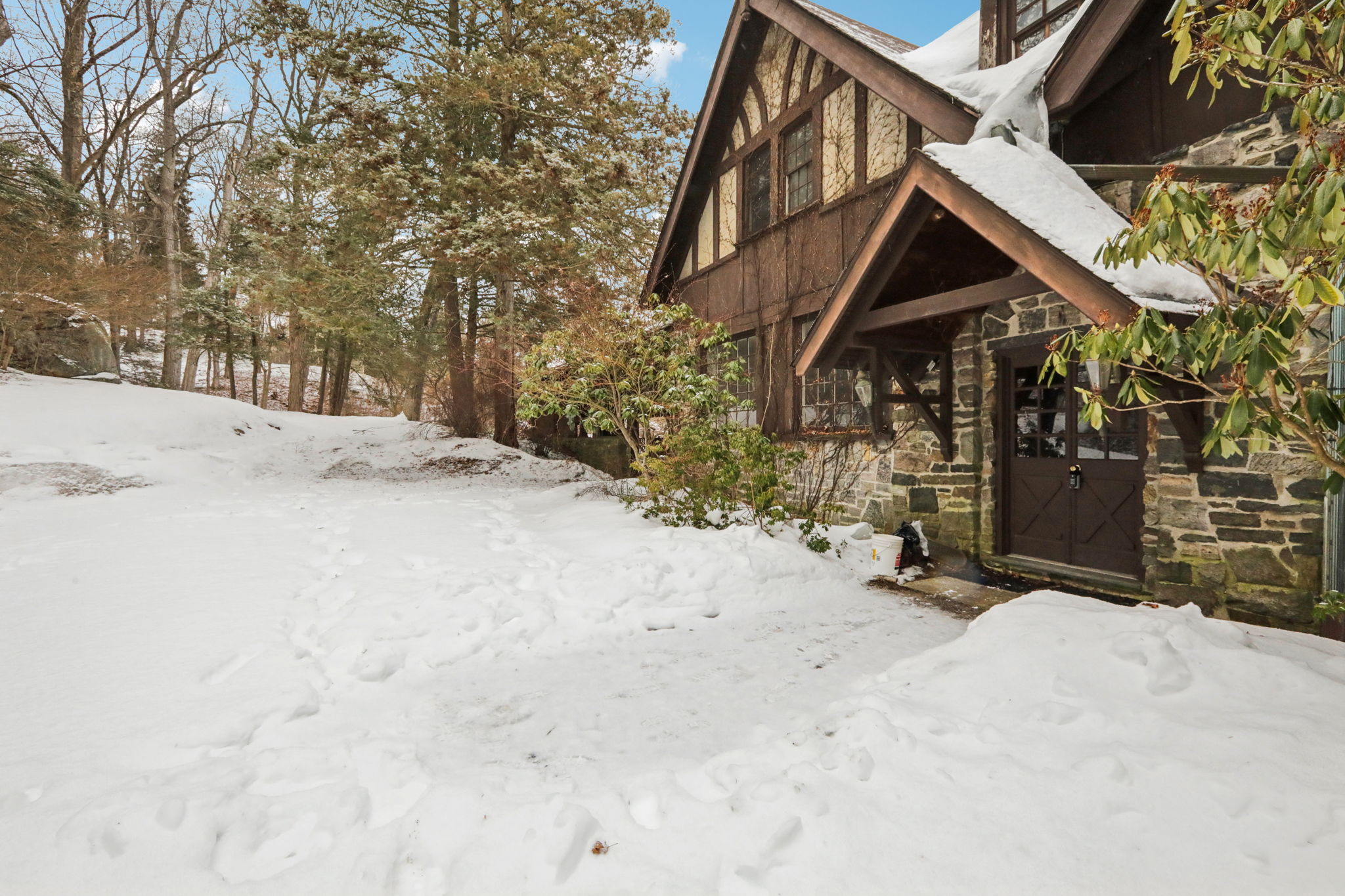 E Lake Stable Rd-S0403-005