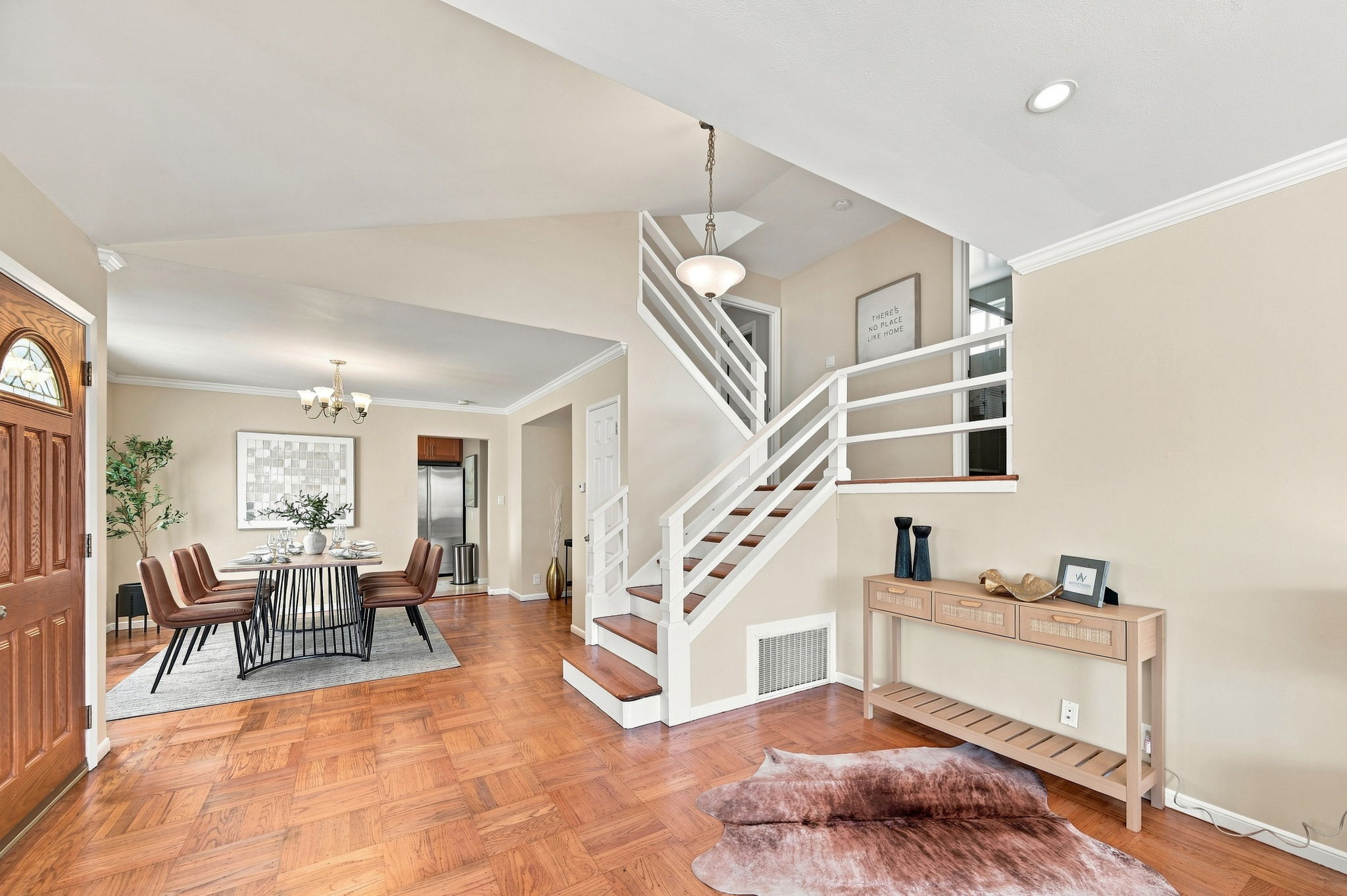 016_F8_32 Eastgate Dr