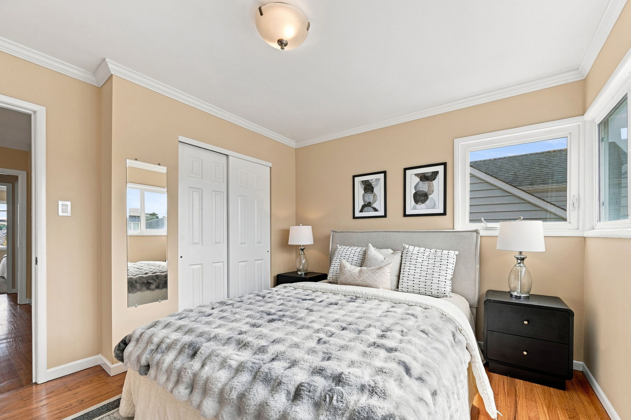 023_F8_32 Eastgate Dr