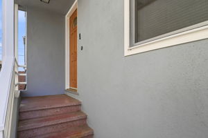 004_F8_32 Eastgate Dr