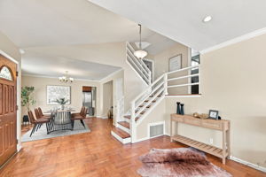 016_F8_32 Eastgate Dr