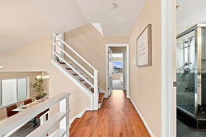 018_F8_32 Eastgate Dr