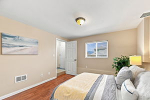 021_F8_32 Eastgate Dr