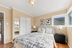 023_F8_32 Eastgate Dr