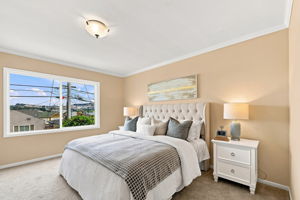 024_F8_32 Eastgate Dr