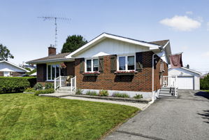  Photo 0