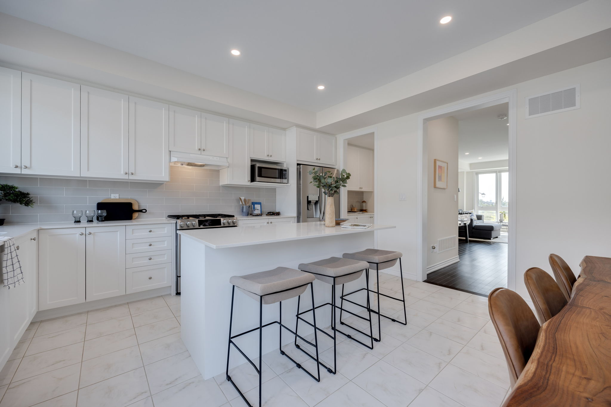 Markham property showcase — delivered property photograph 8