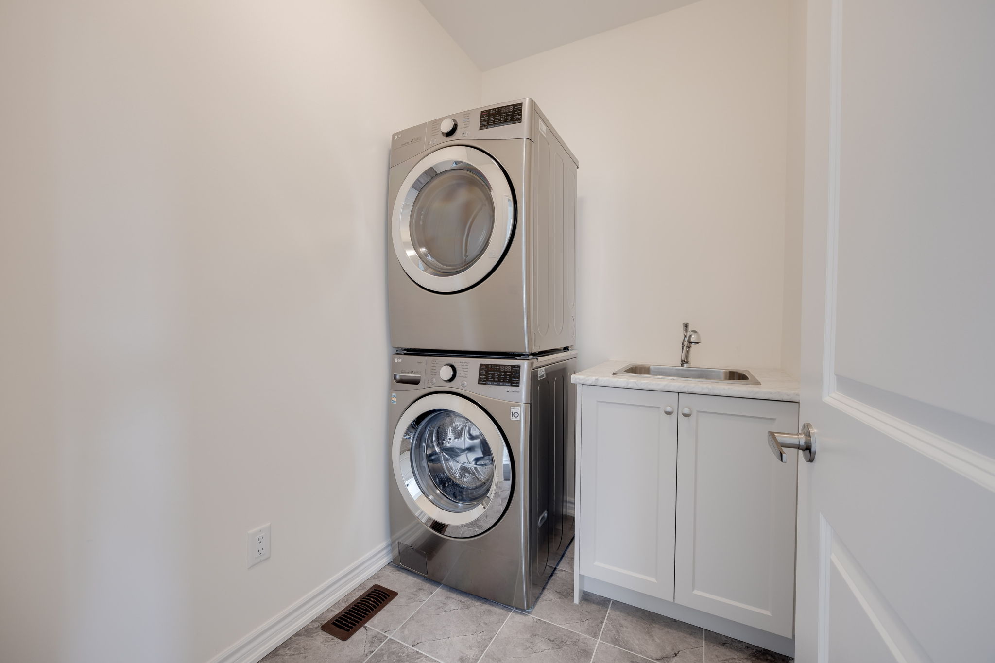 Markham property showcase — delivered property photograph 36