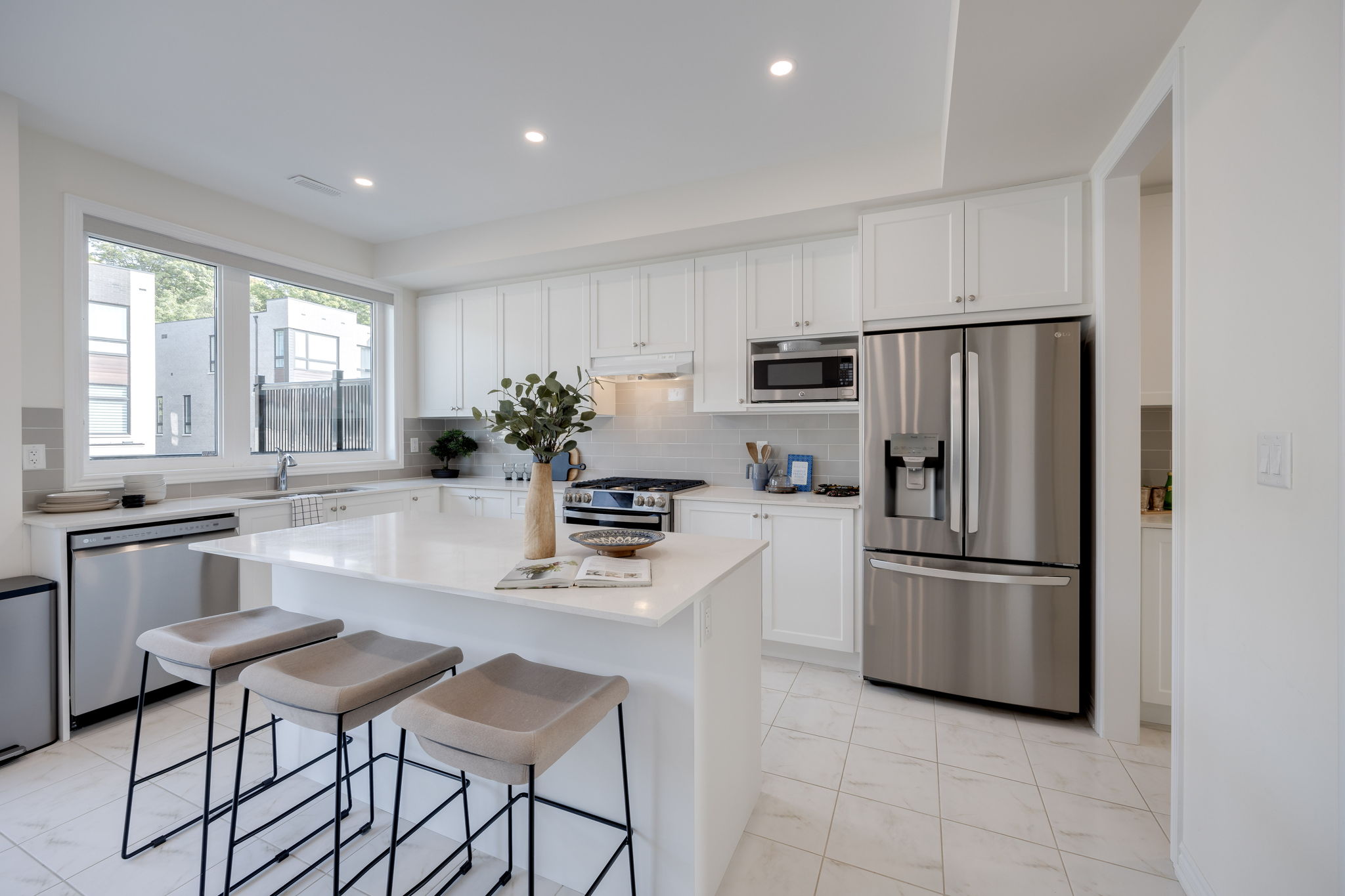 Markham property showcase — delivered property photograph 4