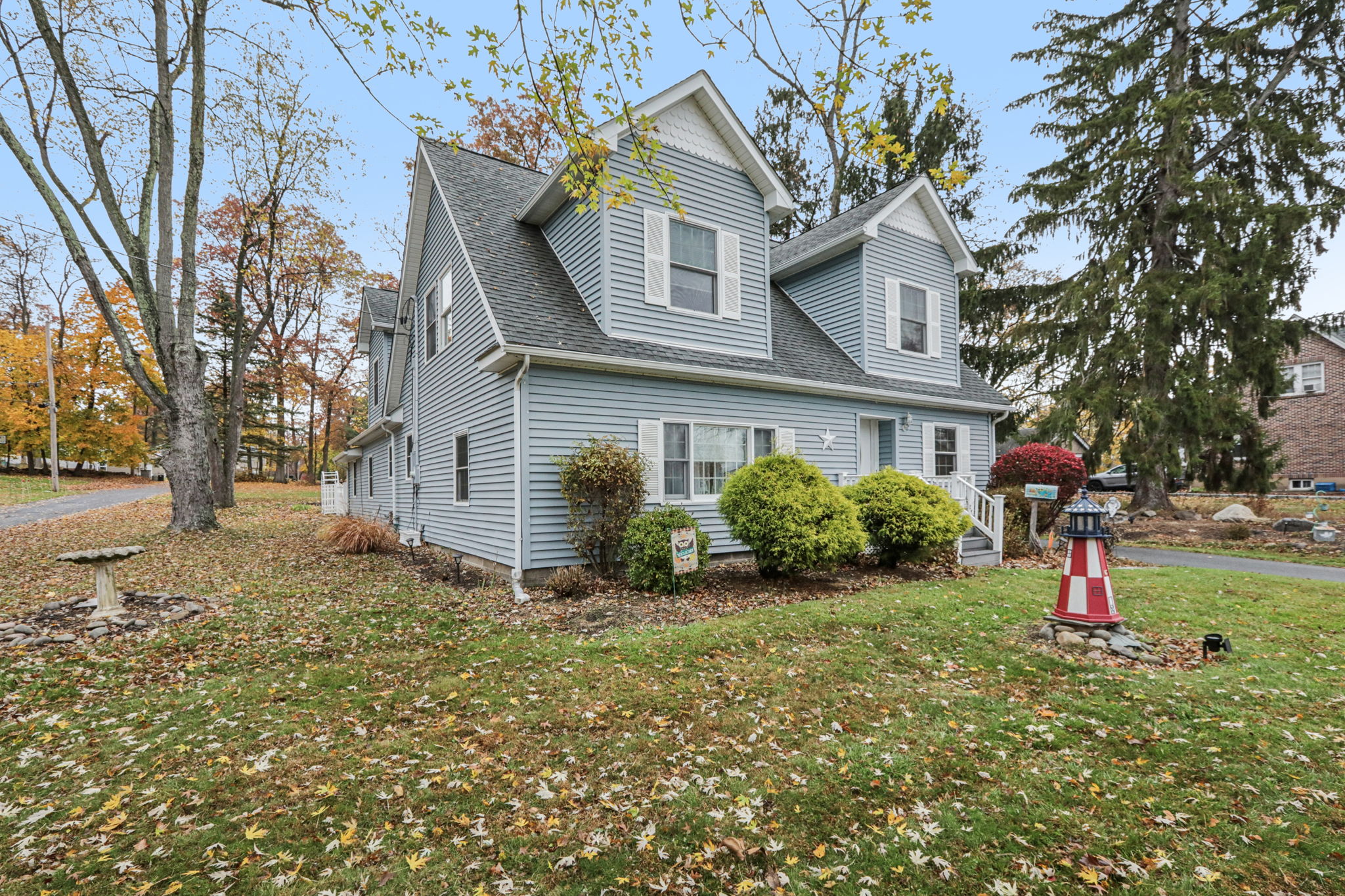 Maple Ave-S1111-004