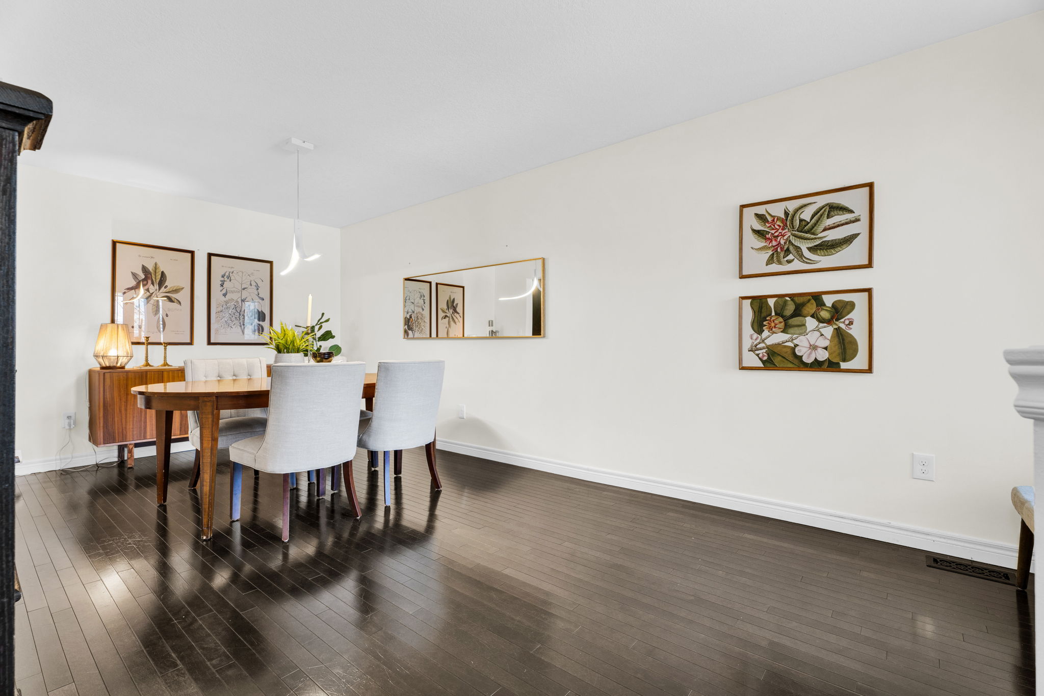 Living Room/Dining Room
