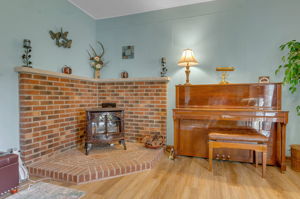  Photo 47