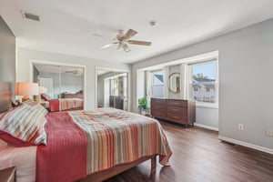 Patricks Pl-S0307-035.jpg