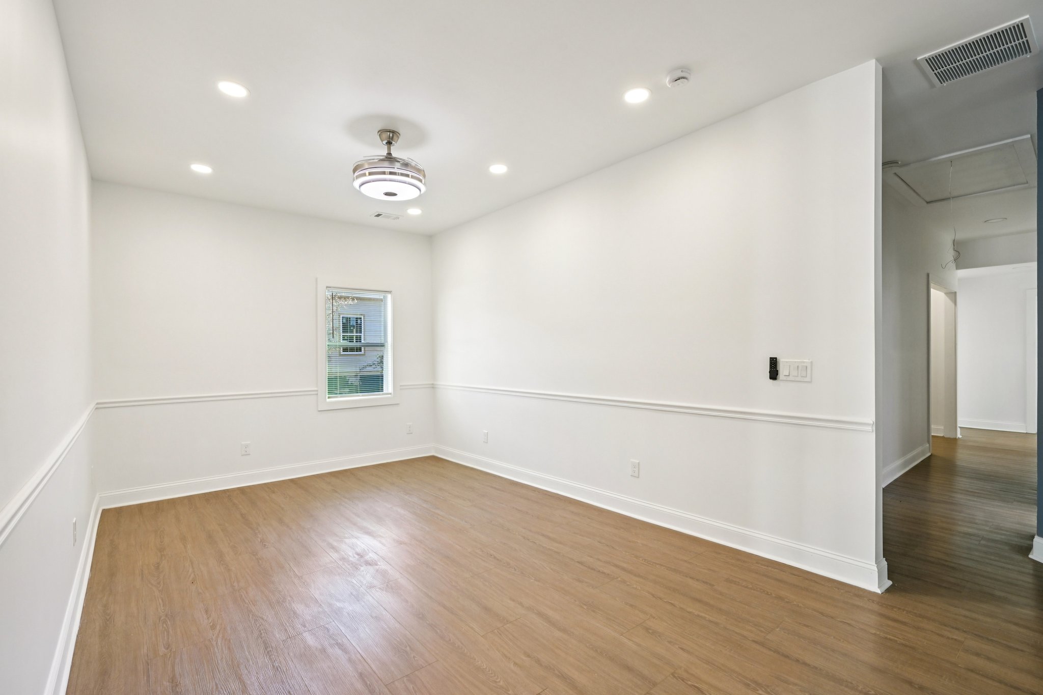 Pine St-S2411-010.jpg