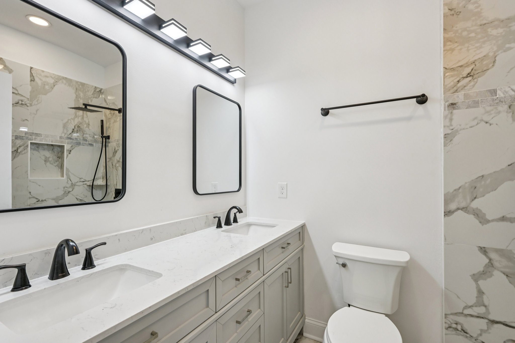 Pine St-S2411-027.jpg