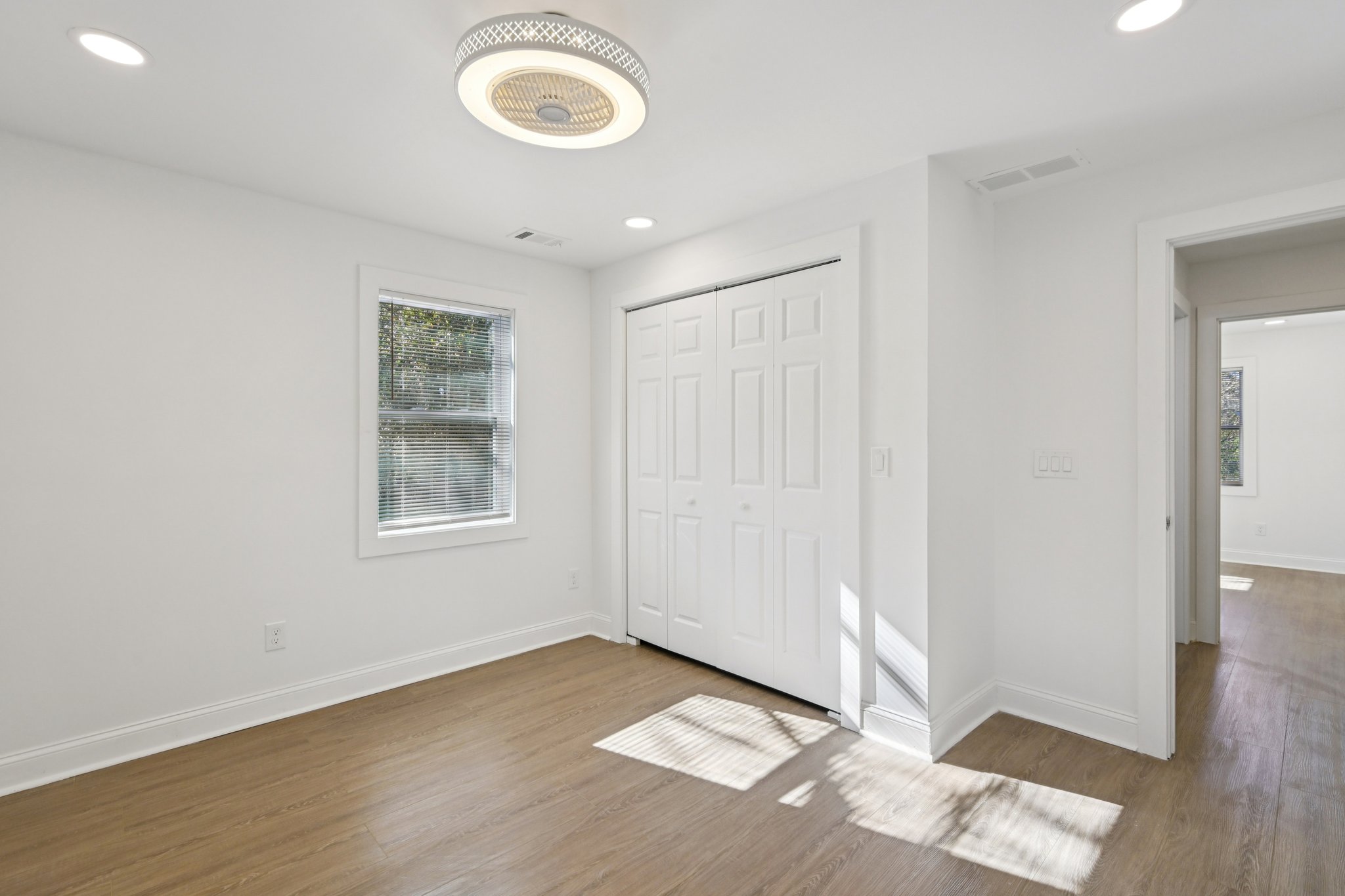 Pine St-S2411-031.jpg