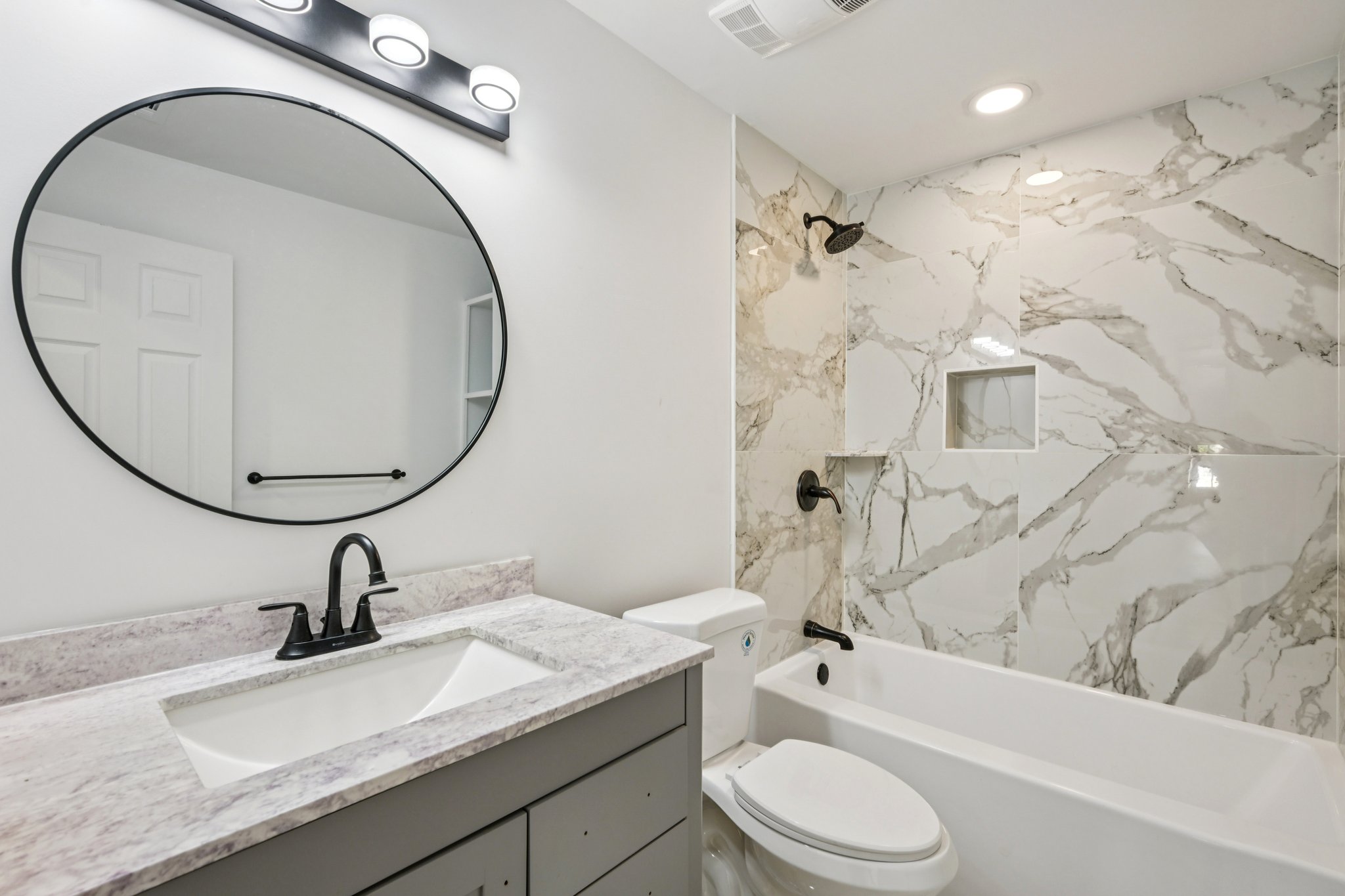 Pine St-S2411-033.jpg