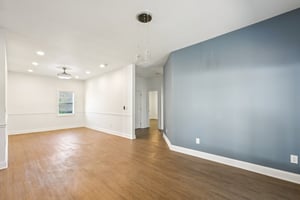 Pine St-S2411-005.jpg