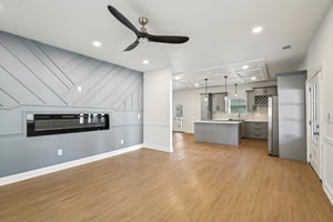 Pine St-S2411-007.jpg