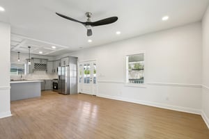 Pine St-S2411-009.jpg