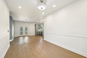 Pine St-S2411-011.jpg