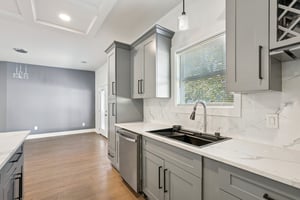 Pine St-S2411-016.jpg