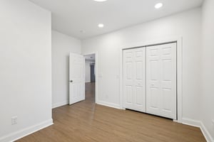 Pine St-S2411-024.jpg